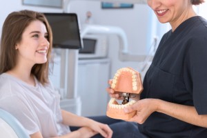 Implanty zębów Warszawa - DENTIS Specjalistyczna Przychodnia Stomatologiczna